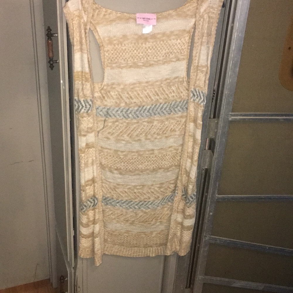 Cardigan - Picture 2 of 2